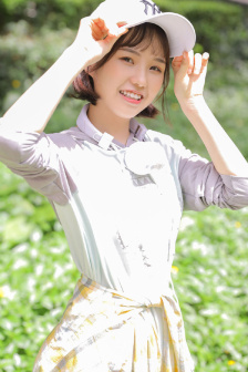 双乳丰满的女学生电影